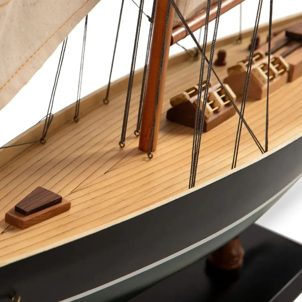 CÔTRE 1898 racing yacht X KLUSIVE STORE