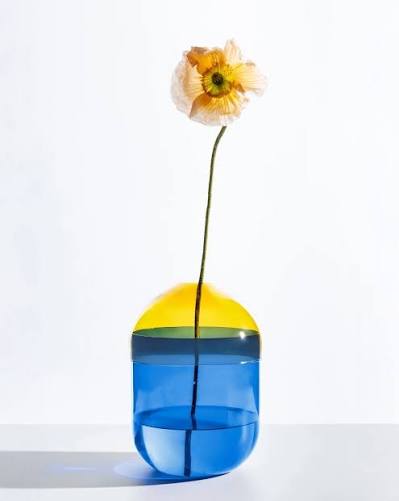 FIO Vases by Foster + Partners
