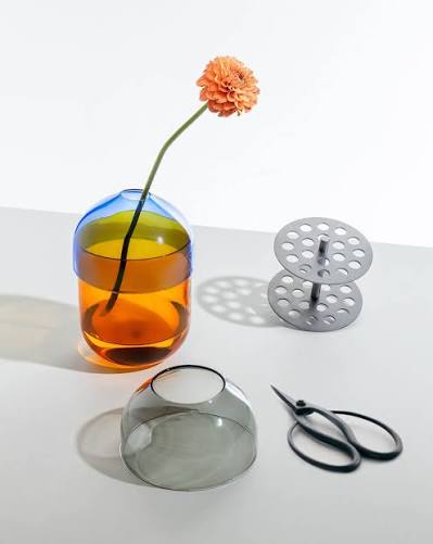 FIO Vases by Foster + Partners